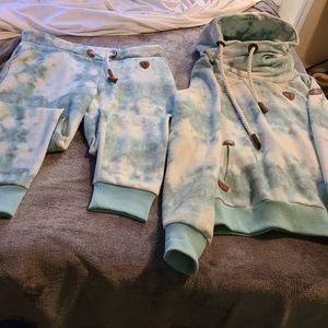 Wanakome Athena hoodie and Ida Jogger set